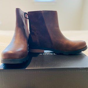 Sorel Amelie Zip Bootie Size 8 in Tobacco